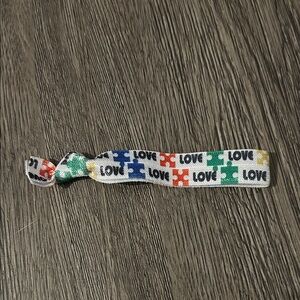 Autism Awareness ‘LOVE' Puzzle Braclet - Multicolor